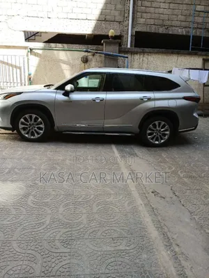 Photo - Toyota Highlander Hybrid 2023 Silver