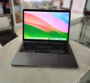 Photo - New Laptop Apple MacBook Pro 2020 M1 16GB Apple M1 SSD 1T