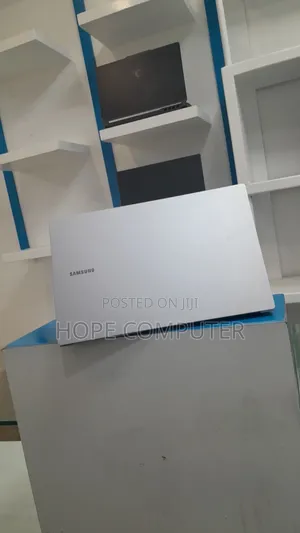 New Samsung Galaxy Book3 360 15 NP750QFG 16GB Intel Core I7 SSD 512GB