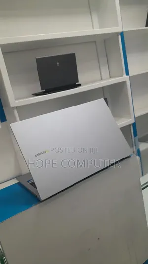 New Samsung Galaxy Book3 360 15 NP750QFG 16GB Intel Core I7 SSD 512GB