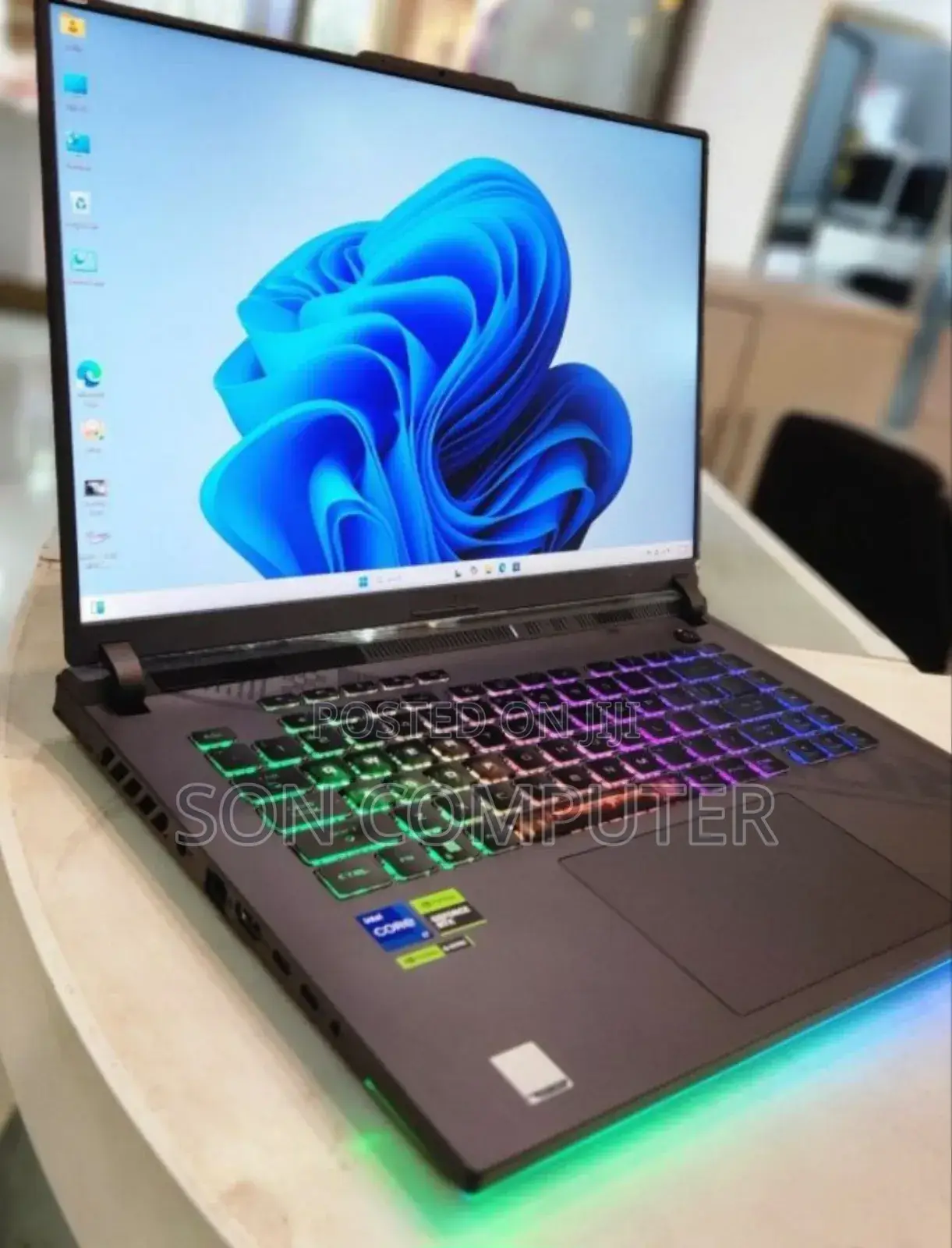 New Laptop Asus ROG Strix G15 16GB AMD Ryzen 7 SSD 512GB