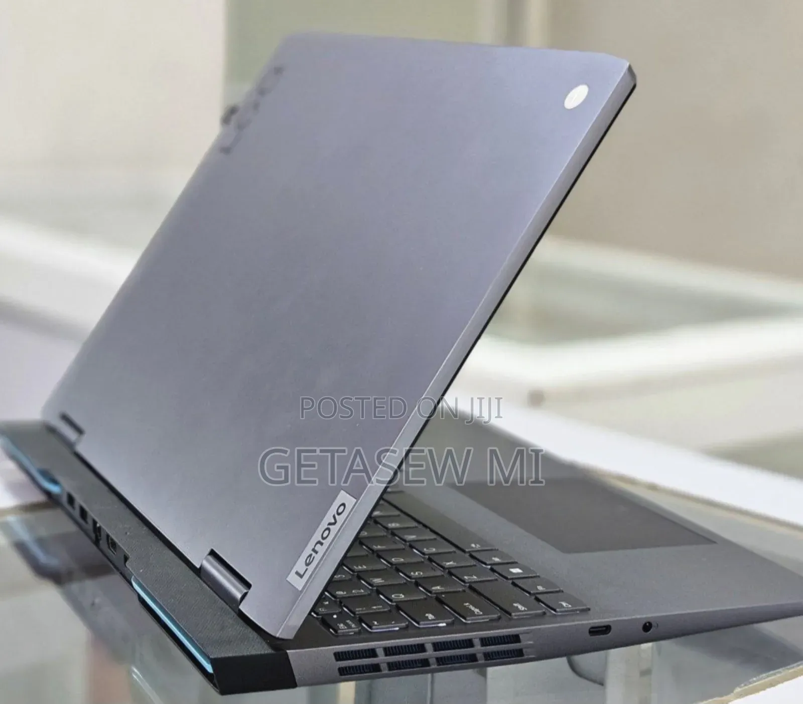 New Laptop Lenovo LOQ 15IRH8 16GB AMD Ryzen 7 SSD 512GB