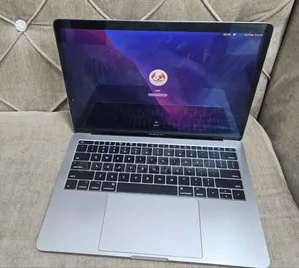 New Laptop Apple MacBook Pro 2017 16GB Intel Core I5 SSD 256GB