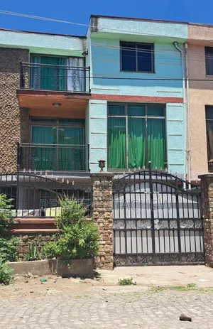 5bdrm House in Semit Fyelbet, G+2, Bole for sale