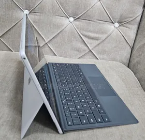 New Laptop Microsoft Surface Pro 7 8GB Intel Core I5 SSD 128GB