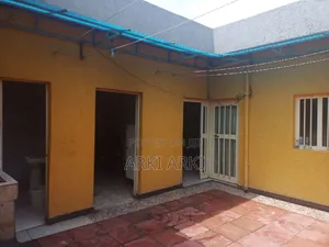 Furnished 3bdrm House in ጊቢ ገስት ሃዉስ 3መኝታ, Bole for rent