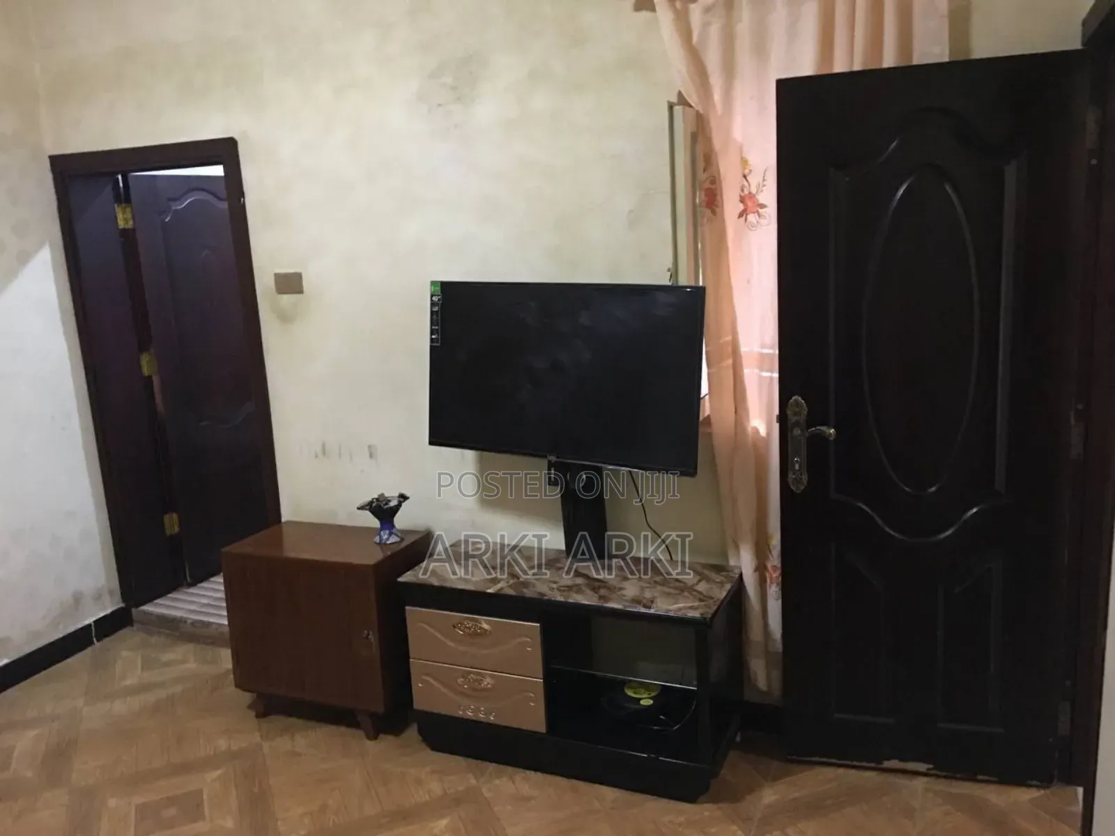 Furnished 3bdrm House in ጊቢ ገስት ሃዉስ 3መኝታ, Bole for rent