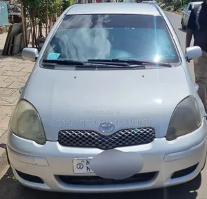 Toyota Yaris 2003 Silver