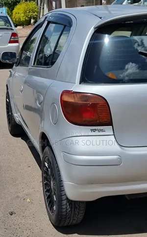 Toyota Yaris 2003 Silver