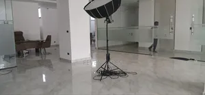 ሱቃችን በፍጥነት እየተሸጠ ይገኛል