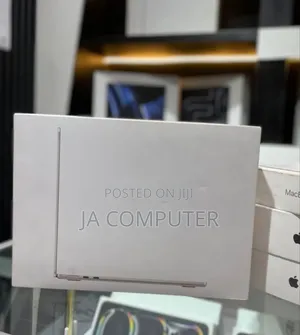 Photo - New Laptop Apple MacBook Air 2025 M4 13-Inch 16GB Apple M4 SSD 256GB