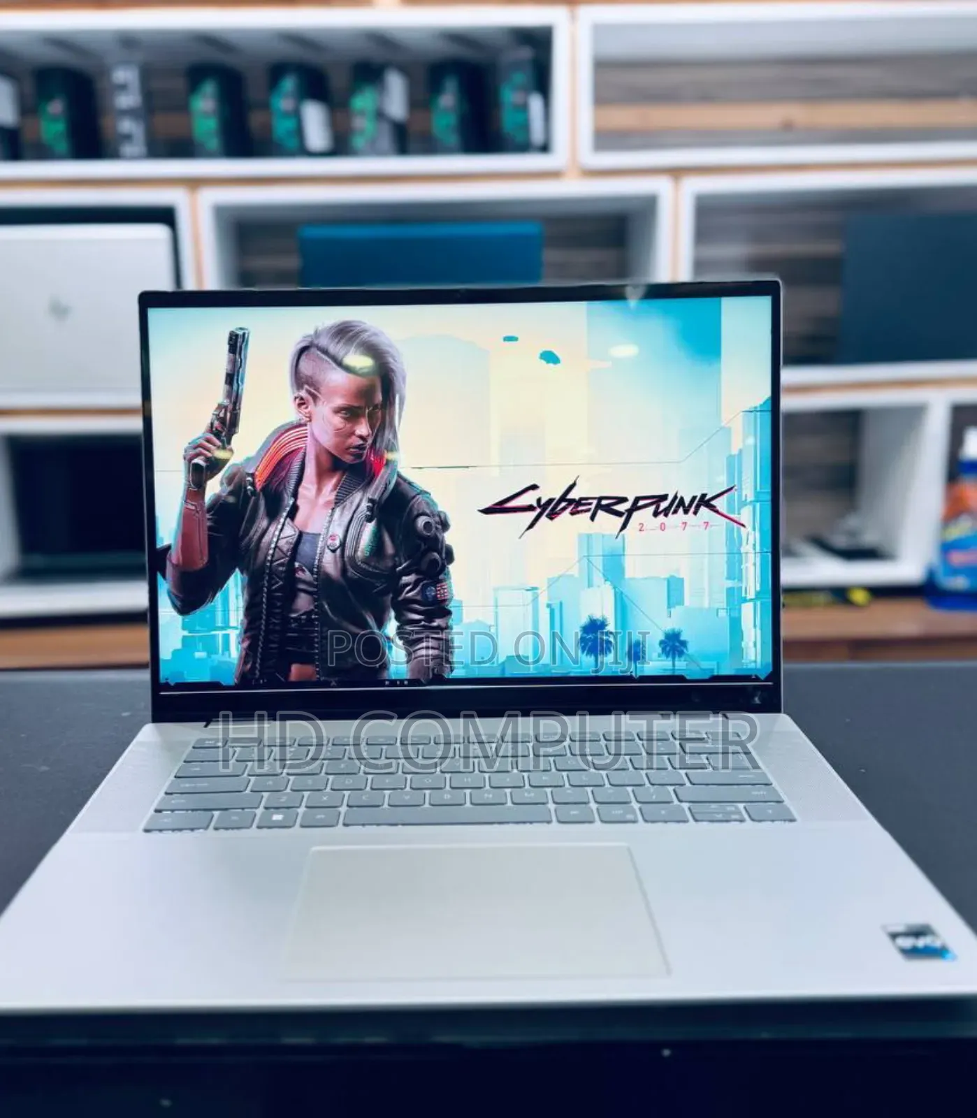 New Laptop Dell Inspiron 16 7630 16GB Intel Core I7 SSD 1T