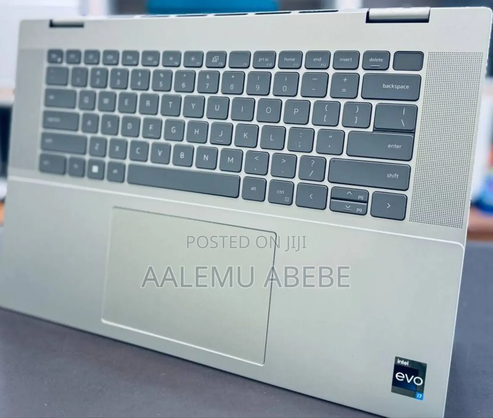 New Laptop Dell Inspiron 16 5620 16GB Intel Core I7 SSD 1T