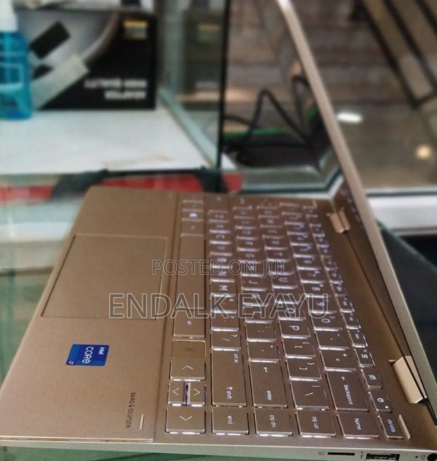 New Laptop HP Envy X360 8GB Intel Core I7 SSD 1T