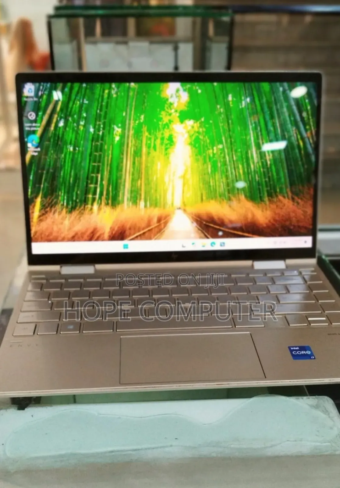New Laptop HP Envy X360 8GB Intel Core I7 SSD 1T