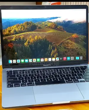 New Laptop Apple MacBook Pro 2022 M2 16GB Apple M2 SSD 256GB