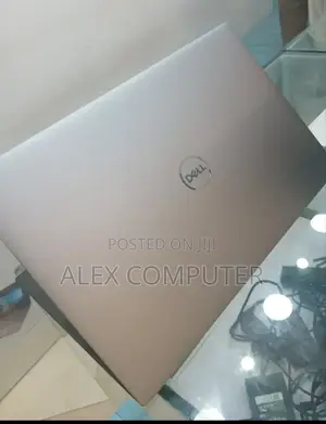 New Laptop Dell Precision 5550 16GB Intel Core I7 SSD 512GB