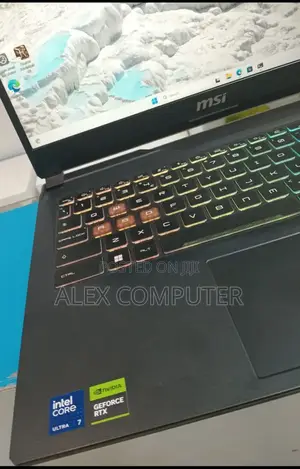 New Laptop MSI Cyborg 15 16GB Intel Core Ultra 7 SSD 1T