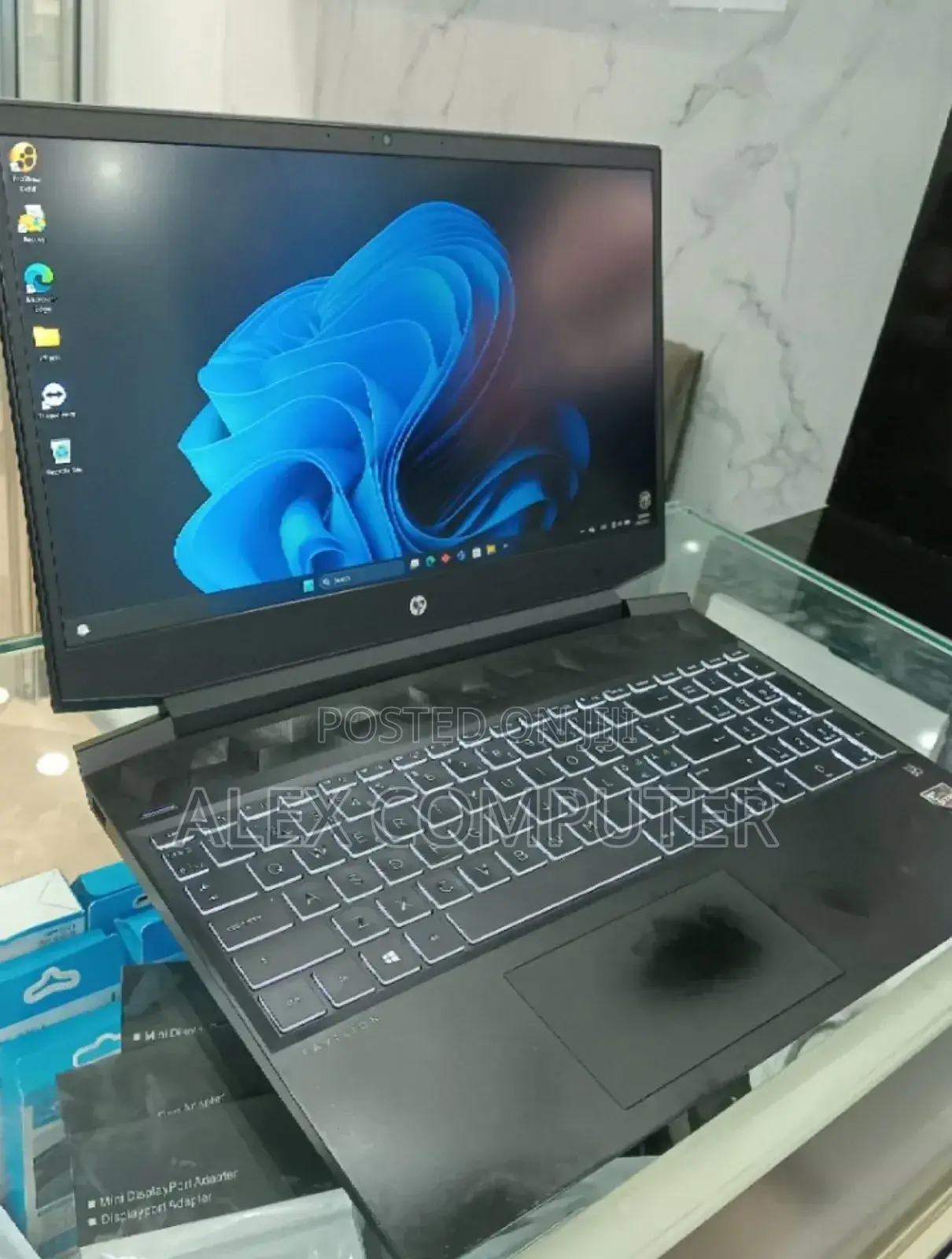 New Laptop HP Pavilion Gaming 15 2019 16GB AMD Ryzen 5 SSD 512GB