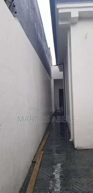 3bdrm House in Tafo Sheger City, Yeka for sale