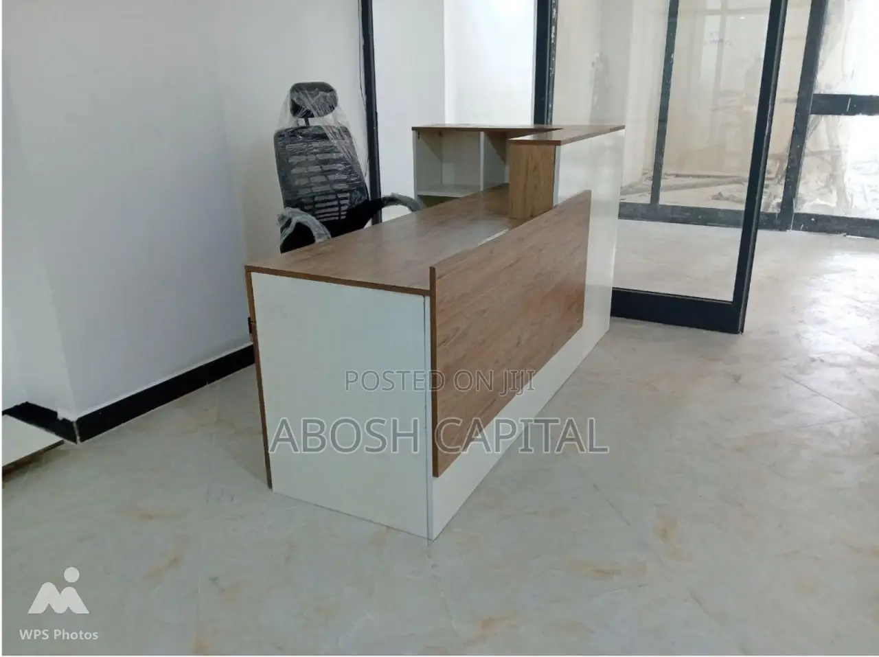 Reception Desk / የእንግዳ መቀበያ ጠረጴዛ