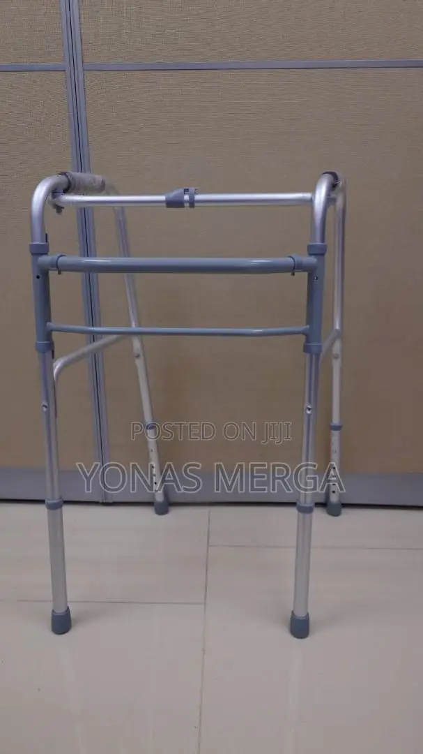 Life Care Walker፵效 Old Aged People Stock Therapy Walker