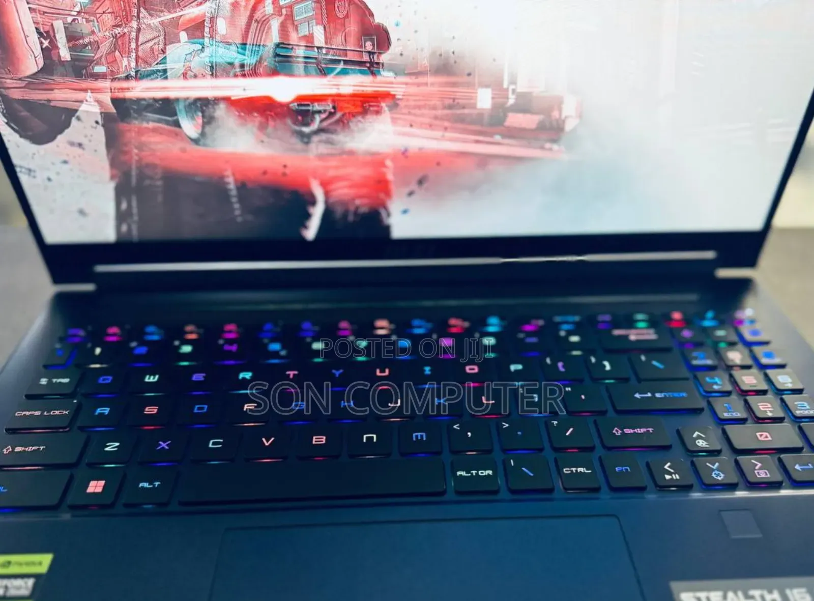 New Laptop MSI Stealth 16 AI Studio 32GB Intel Core I7 SSD 1T