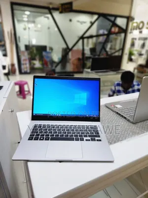 Photo - New Laptop Samsung Galaxy Book 2 4GB Intel SSD 128GB