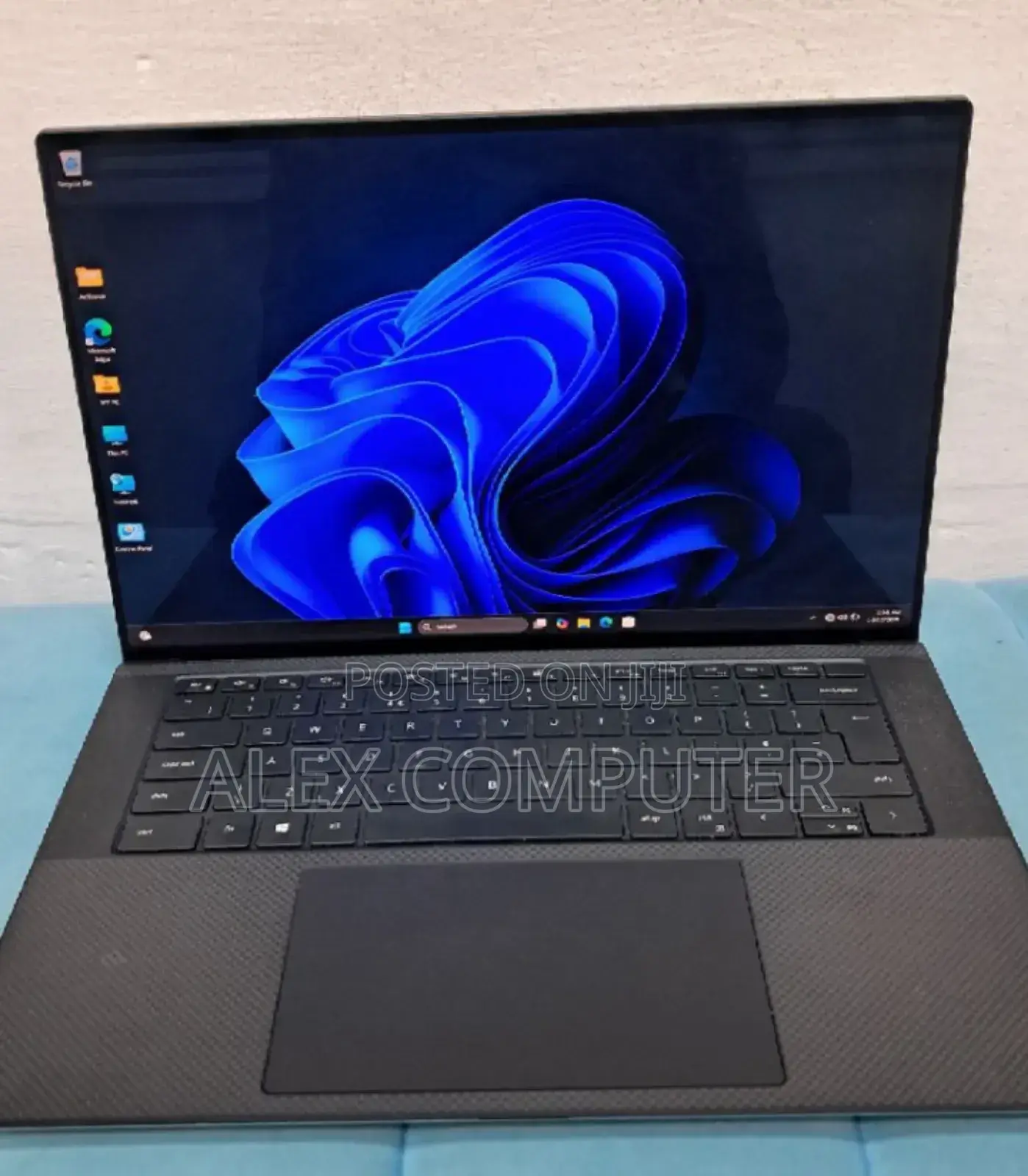 New Laptop Dell Precision 5550 16GB Intel Core I7 SSD 512GB