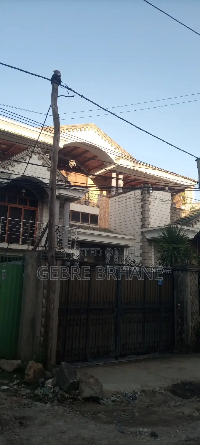 6bdrm House in G+1, Yeka for rent