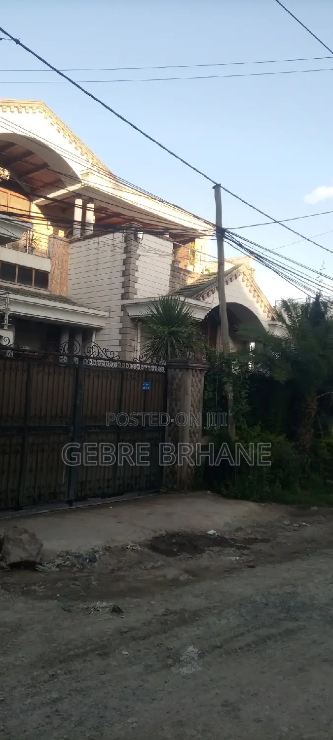 6bdrm House in G+1, Yeka for rent