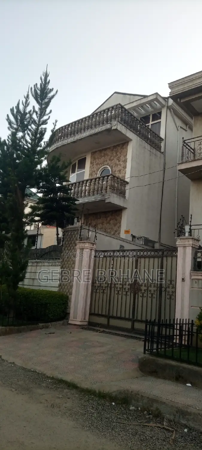 3bdrm House in G+2, Yeka for rent