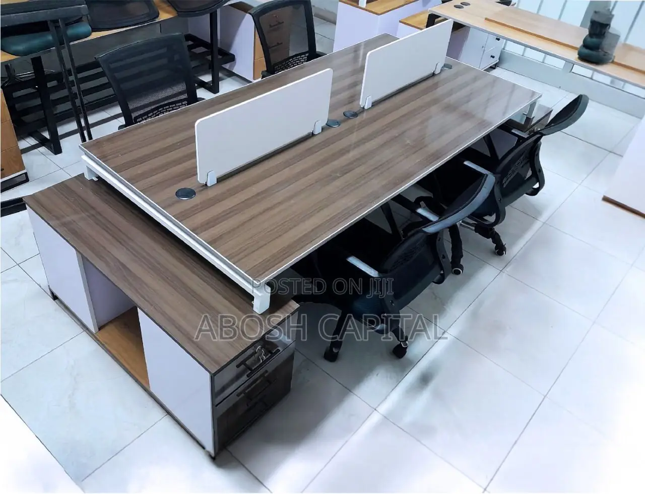 የጋራ ስራ መስሪያ ጠረጴዛ