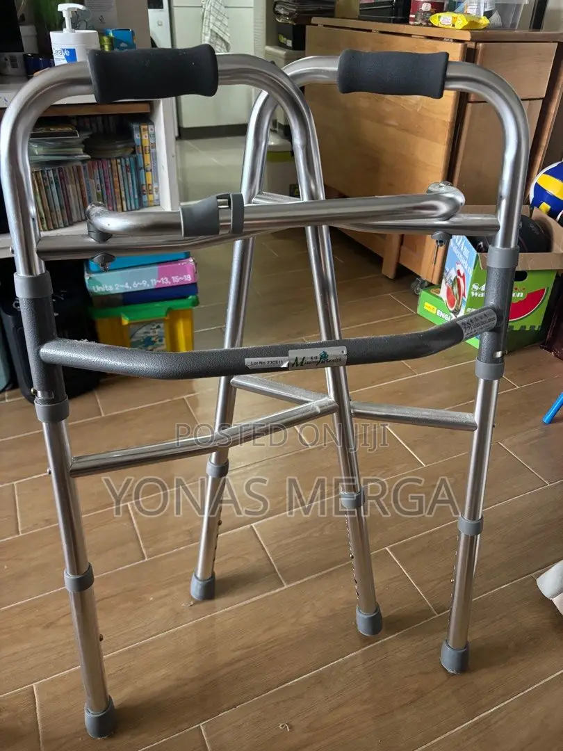 Walker Has a Remarkable 8-Level Height Adjustment