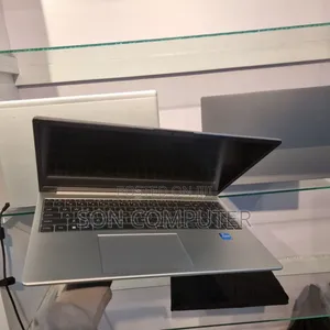 New Laptop HP 250 G10 16GB Intel Core I5 SSD 512GB