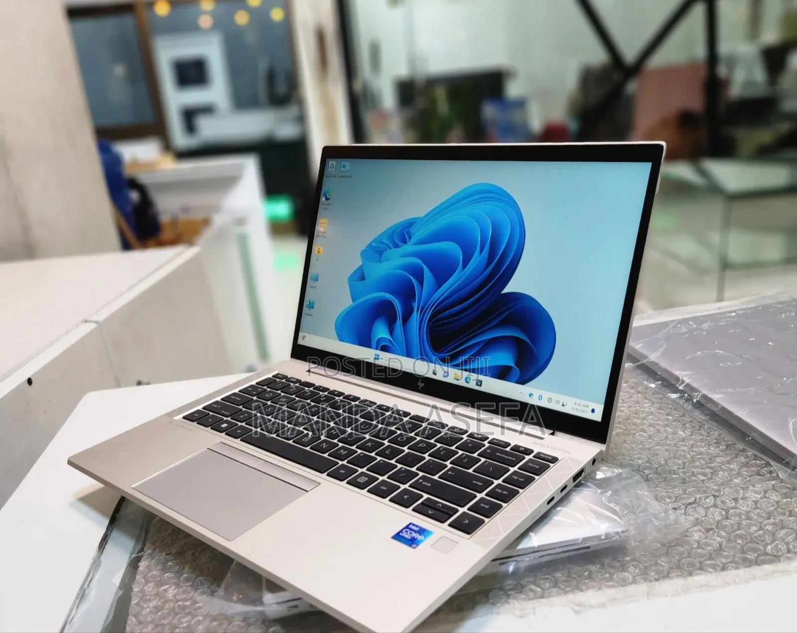 New Laptop HP EliteBook 840 G8 16GB Intel Core I7 SSD 512GB