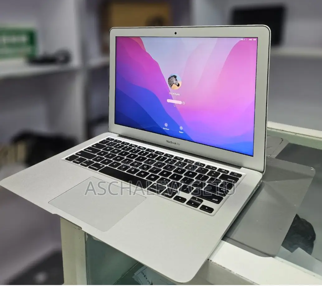 New Laptop Apple MacBook Air 2017 32GB Intel Core I5 SSD 128GB