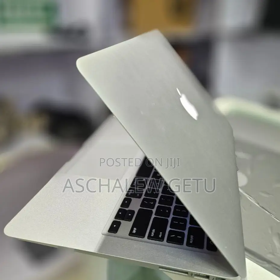 New Laptop Apple MacBook Air 2017 32GB Intel Core I5 SSD 128GB