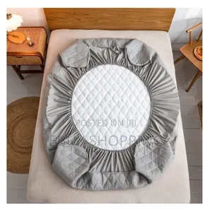 **Anti-Sweat Anti-Urine Waterproof Mattress Cover**