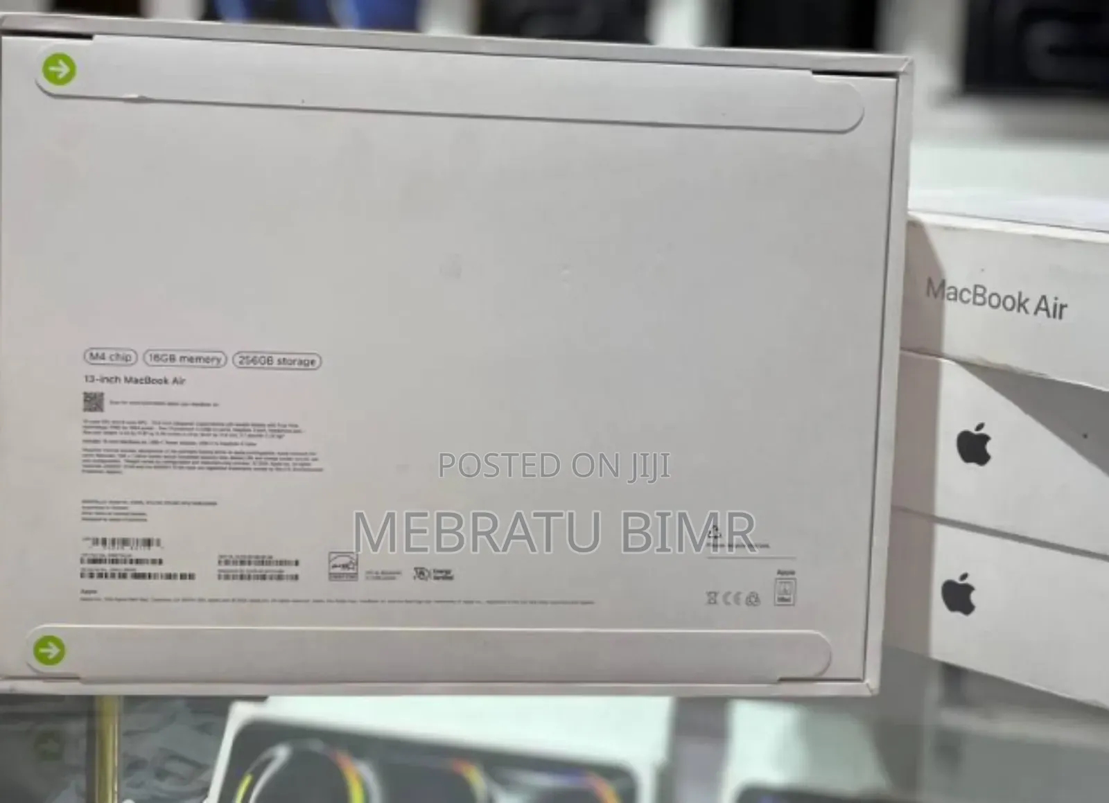 New Laptop Apple MacBook Air 2025 M4 13-Inch 16GB Apple M4 SSD 256GB