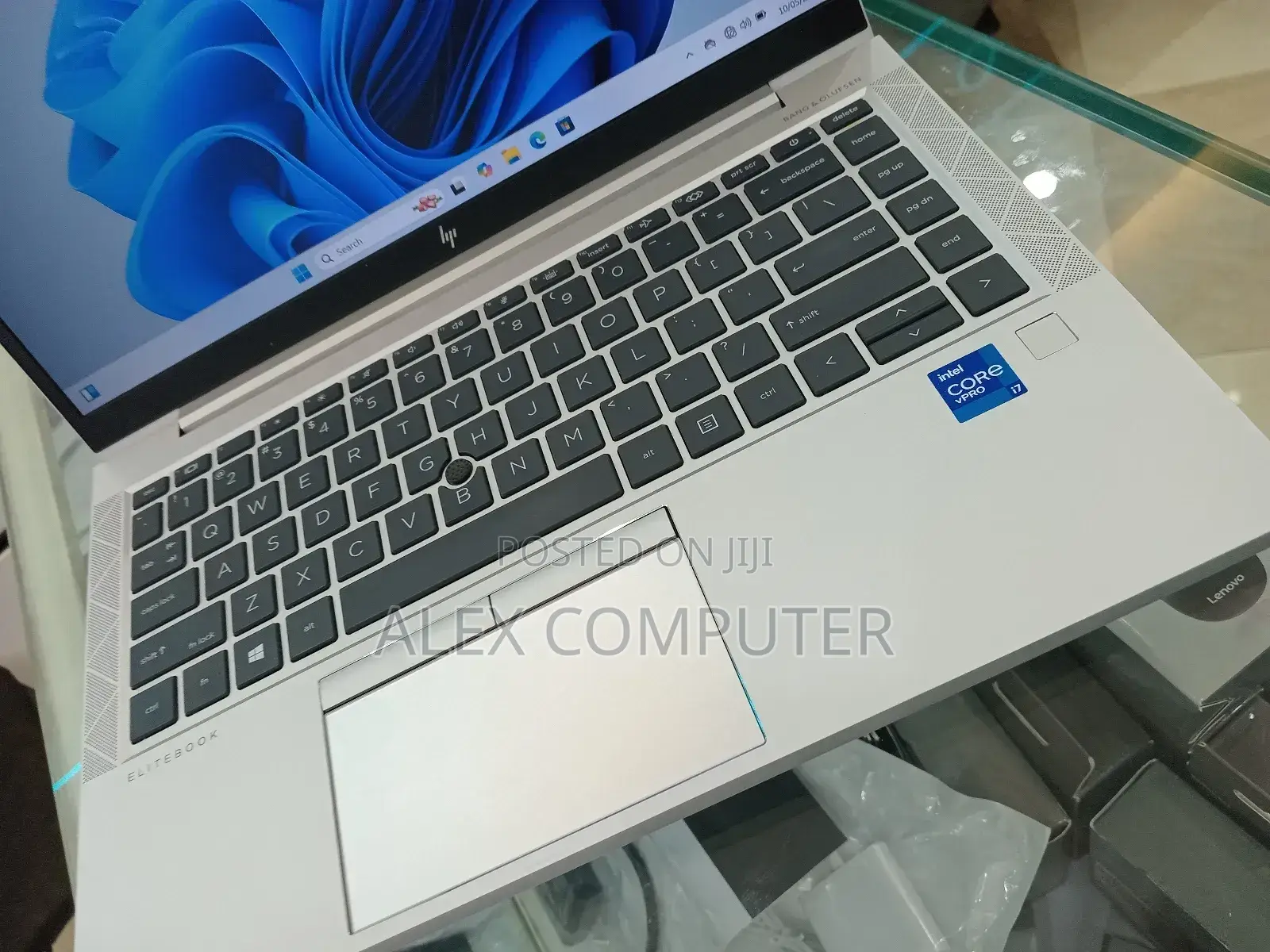 New Laptop HP EliteBook 840 G8 16GB Intel Core I7 SSD 512GB