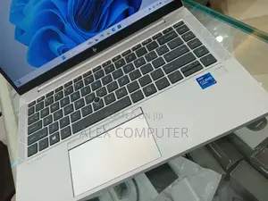 New Laptop HP EliteBook 840 G8 16GB Intel Core I7 SSD 512GB