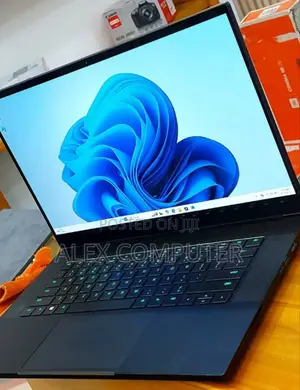 New Laptop Razer Blade 32GB Intel Core I7 SSD 1T