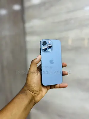 Photo - Apple iPhone 13 Pro 128 GB Blue