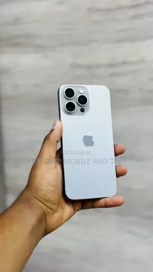 Apple iPhone 15 Pro Max 256 GB