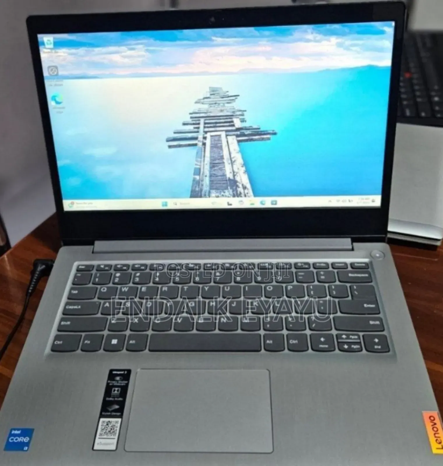 New Laptop Lenovo 8GB Intel Core I3 SSD 256GB
