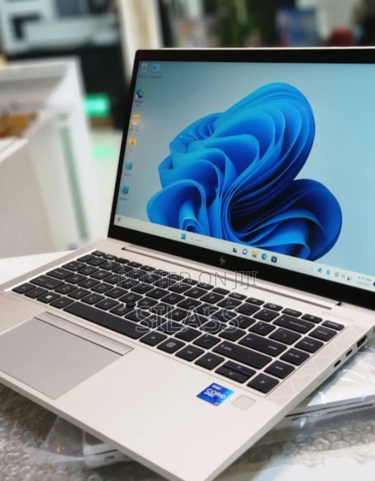 New Laptop HP EliteBook 840 G8 16GB Intel Core i7 SSD 512GB