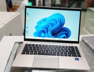 New Laptop HP EliteBook 840 G8 16GB Intel Core i7 SSD 512GB