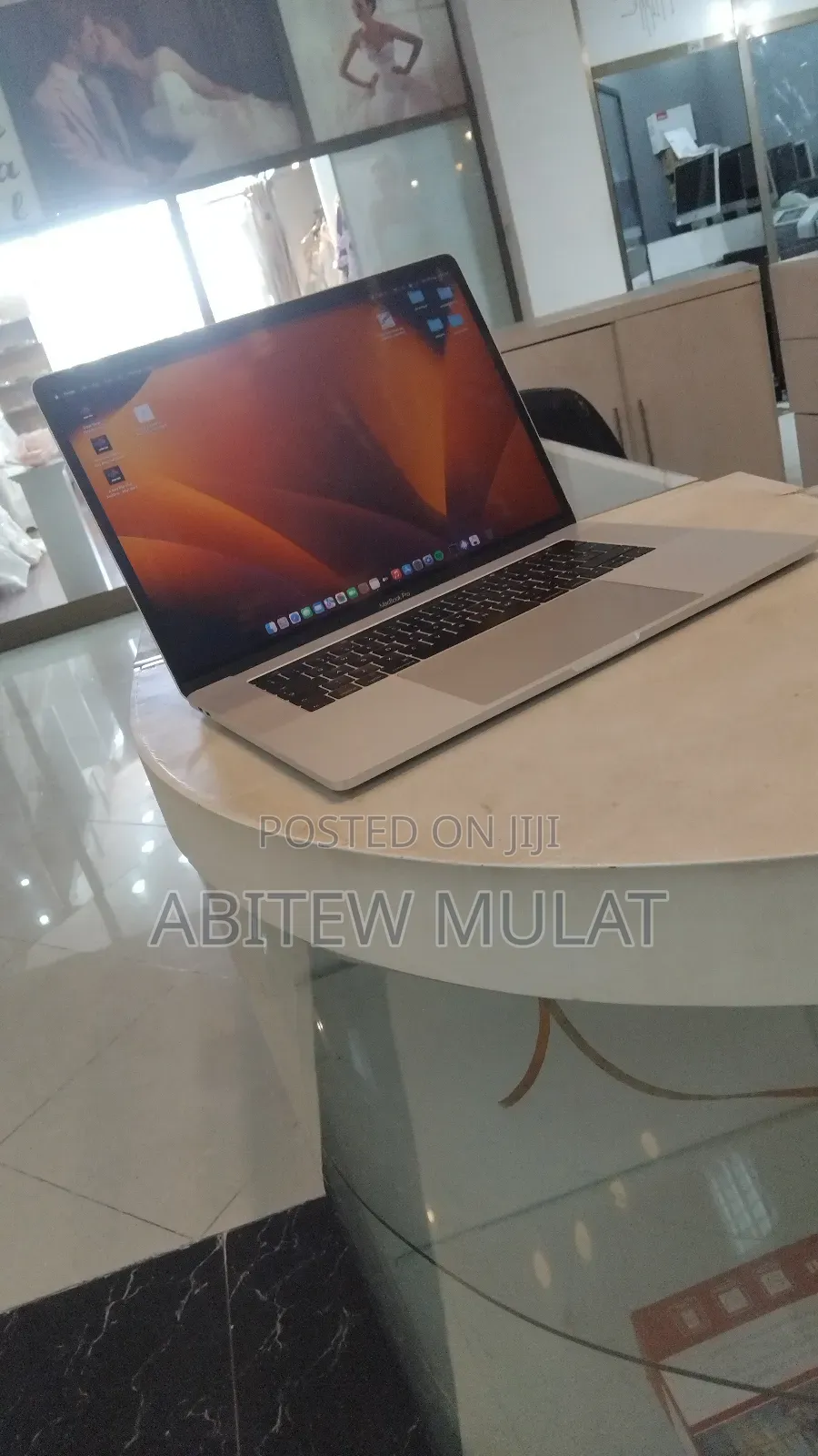 New Laptop Apple MacBook Pro 2017 16GB Intel Core I7 SSD 512GB