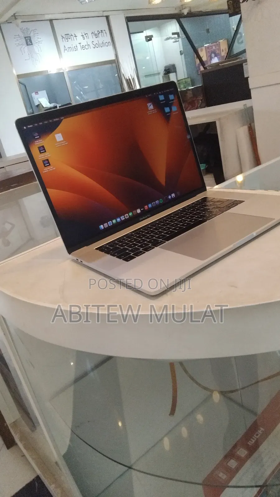 New Laptop Apple MacBook Pro 2017 16GB Intel Core I7 SSD 512GB